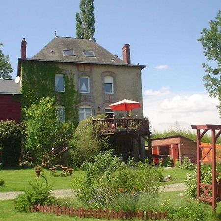 La Chaussee D'Olivet En Mayenne Экстерьер фото