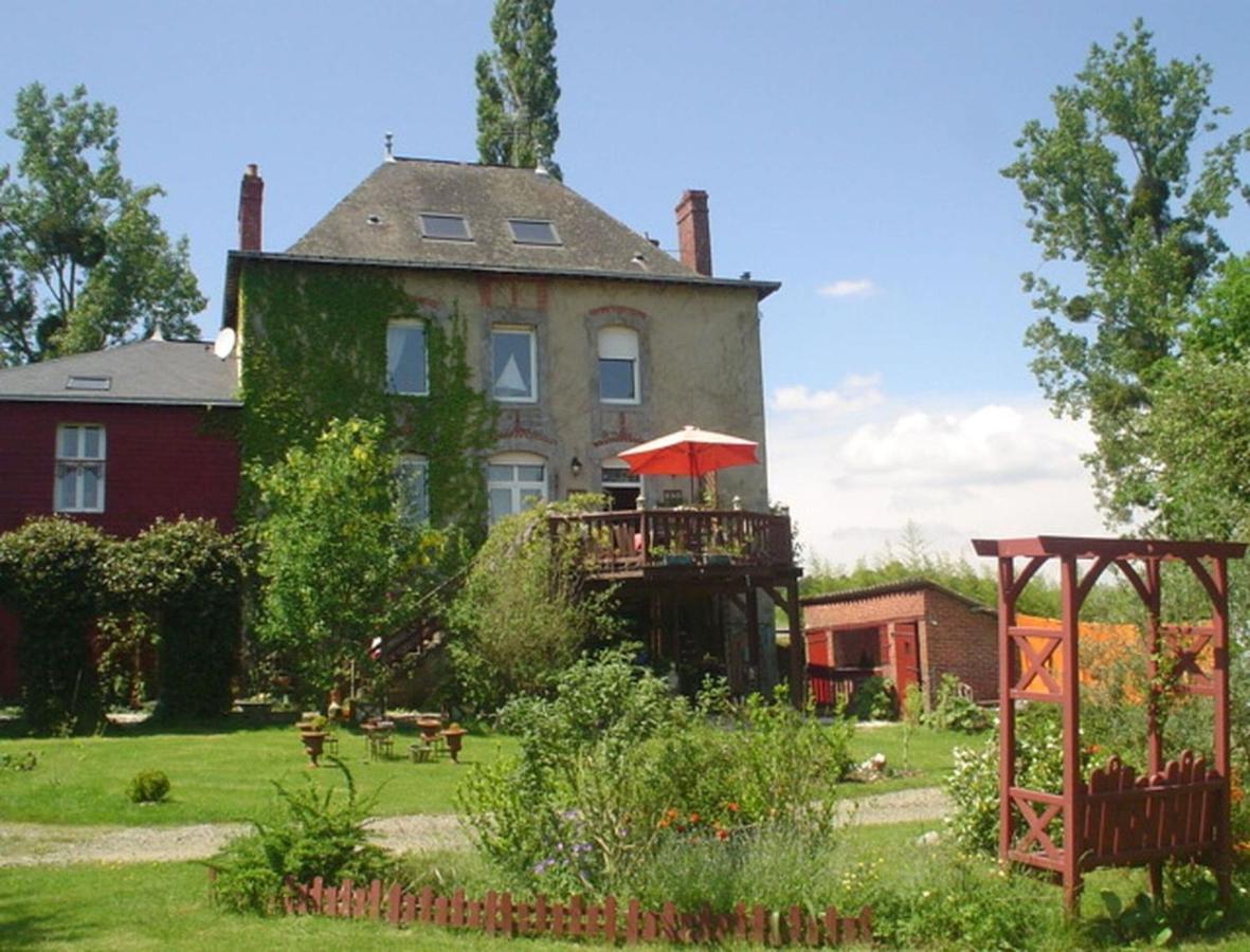 La Chaussee D'Olivet En Mayenne Экстерьер фото